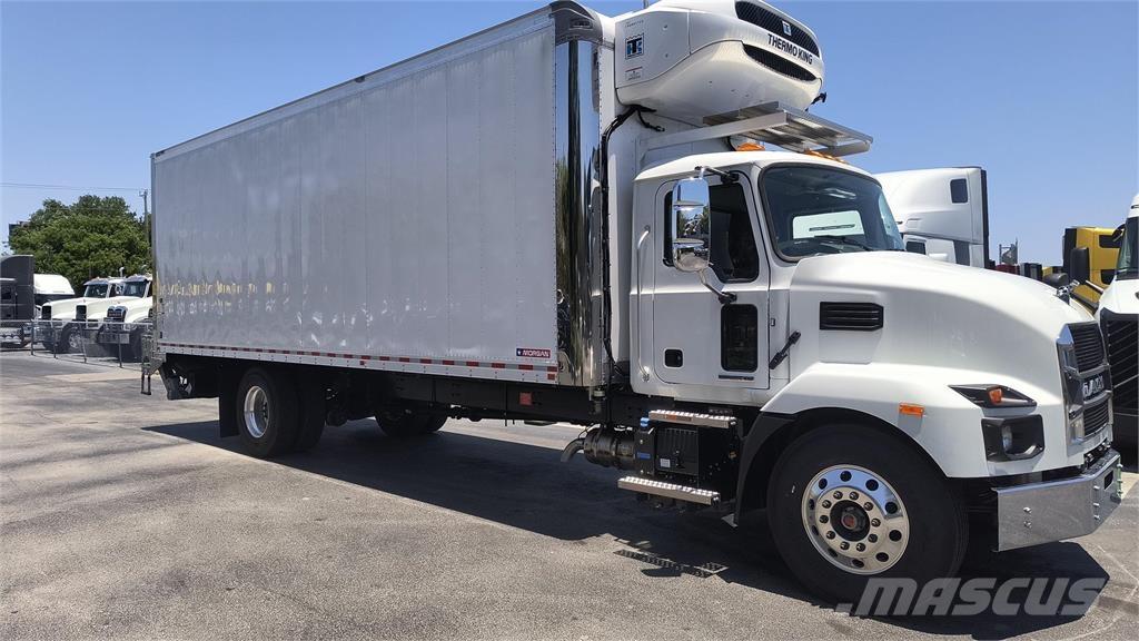 Mack MD6 42R Sunkvežimiai su dengtu kėbulu