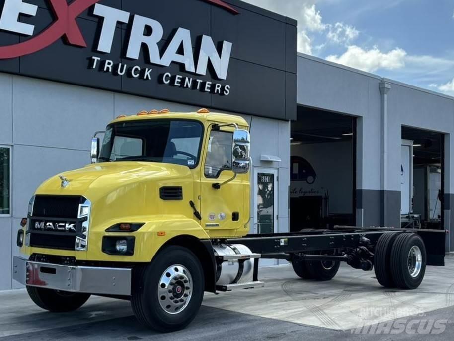Mack MD7 42R Miško technika - Kita
