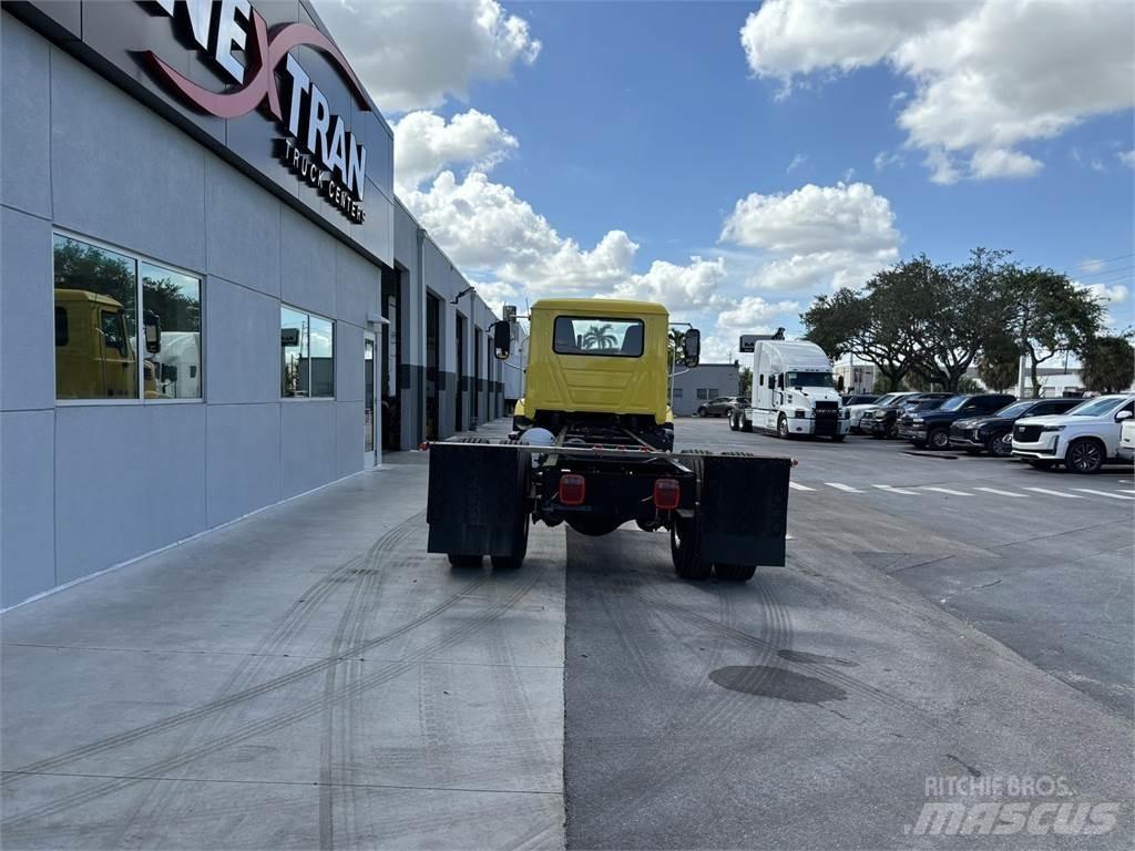 Mack MD7 42R Miško technika - Kita