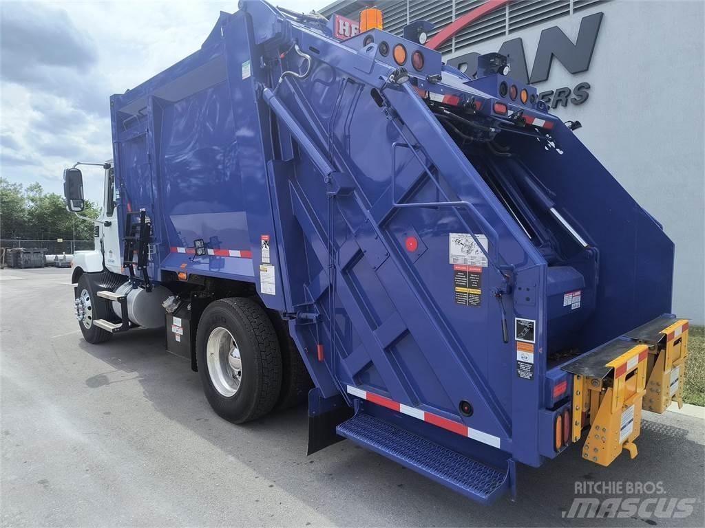Mack MD7 42R Kita