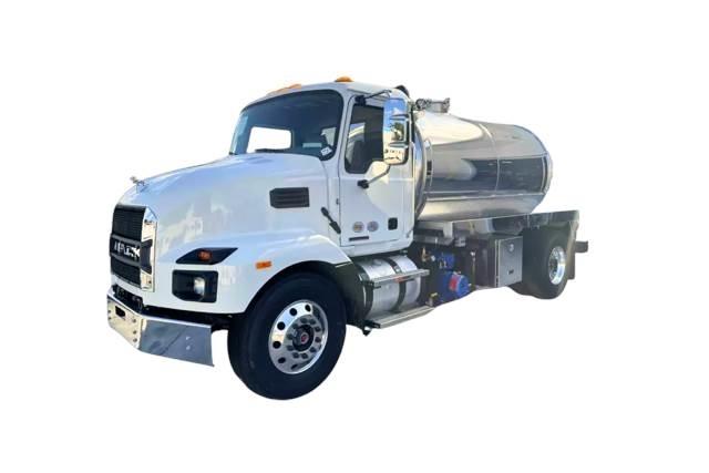 Mack MD7 42R Kita