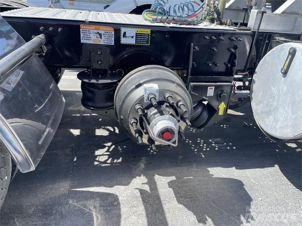 Mack PI64T Naudoti vilkikai
