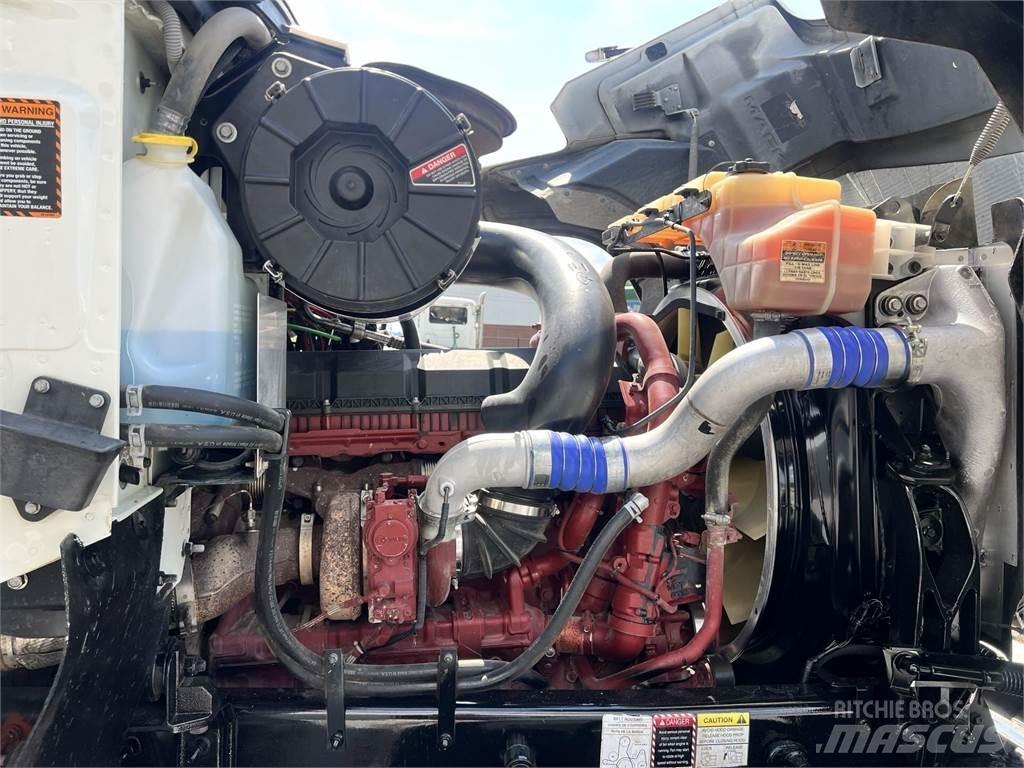 Mack PI64T Naudoti vilkikai