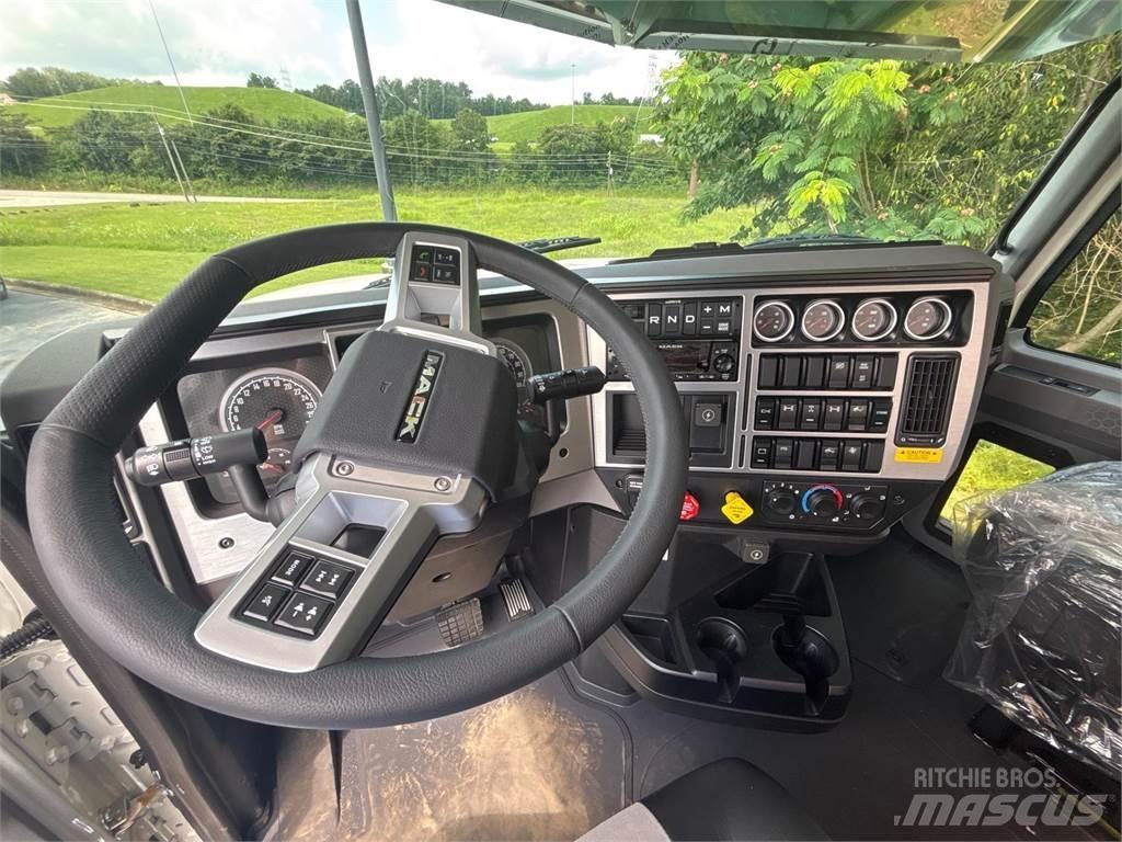 Mack PI64T Tractor Units