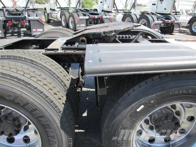 Mack PI64T Naudoti vilkikai