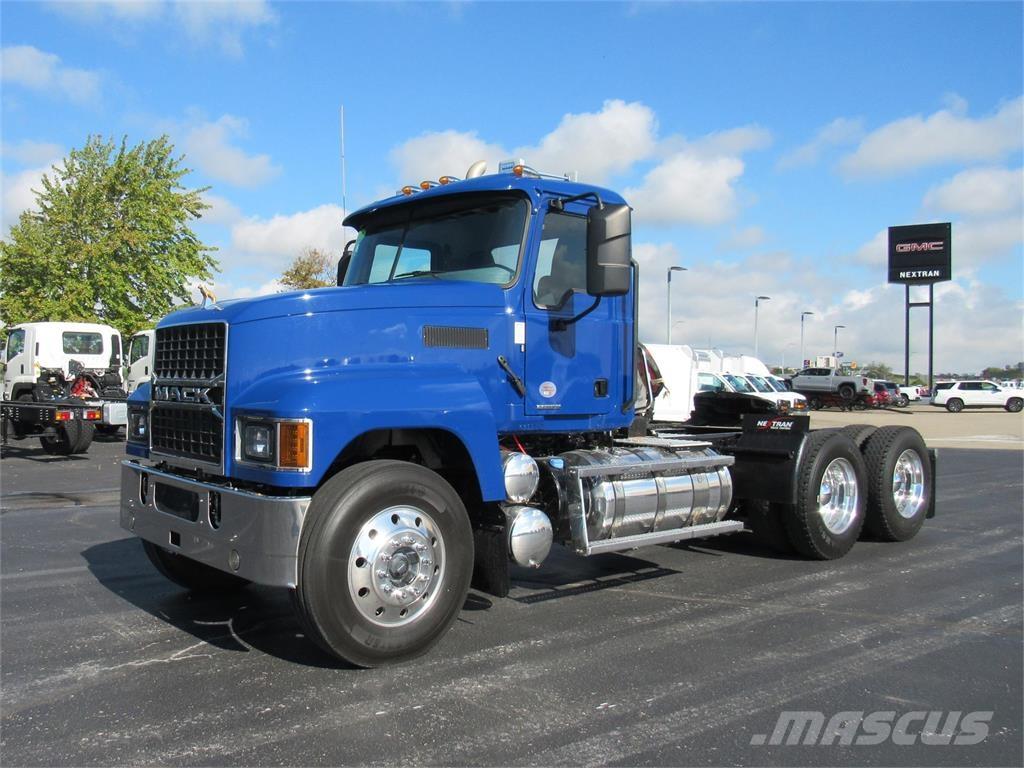 Mack PI64T Naudoti vilkikai