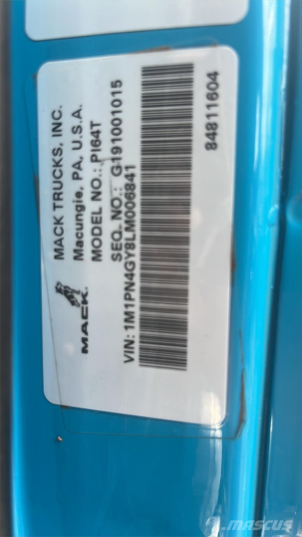 Mack PI64T Naudoti vilkikai