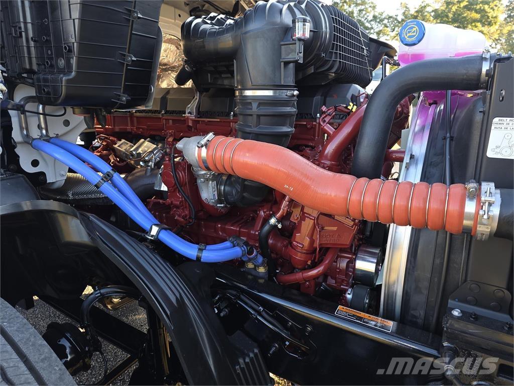 Mack PR64T Naudoti vilkikai