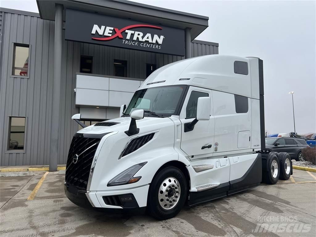 Volvo NEW VNL860 Naudoti vilkikai
