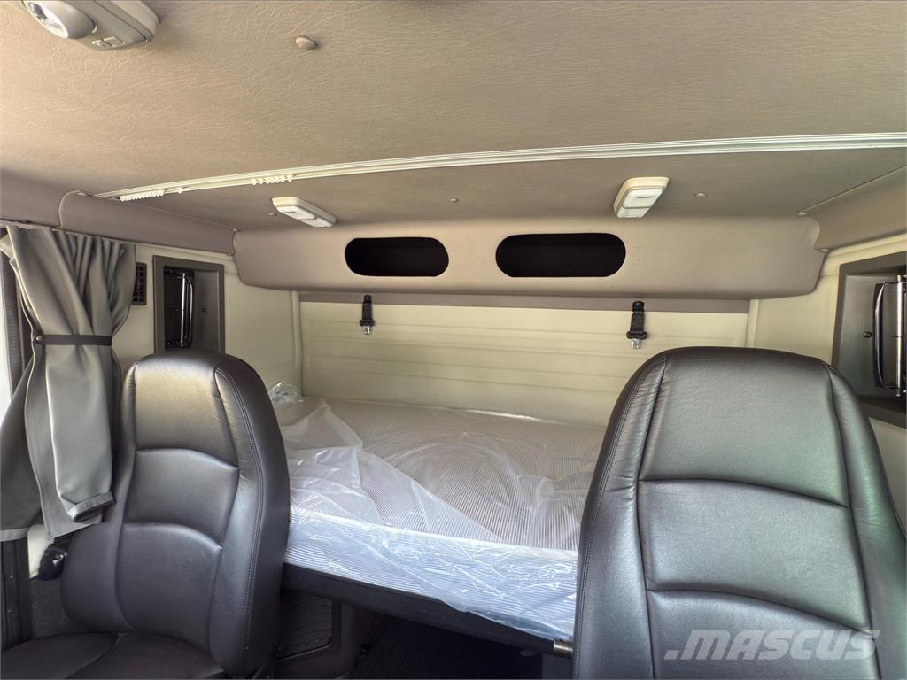 Volvo VAH64400 Sunkvežimiai su keliamuoju kabliu