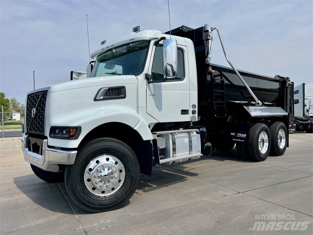Volvo VHD64F300 Savivarčių priekabų vilkikai