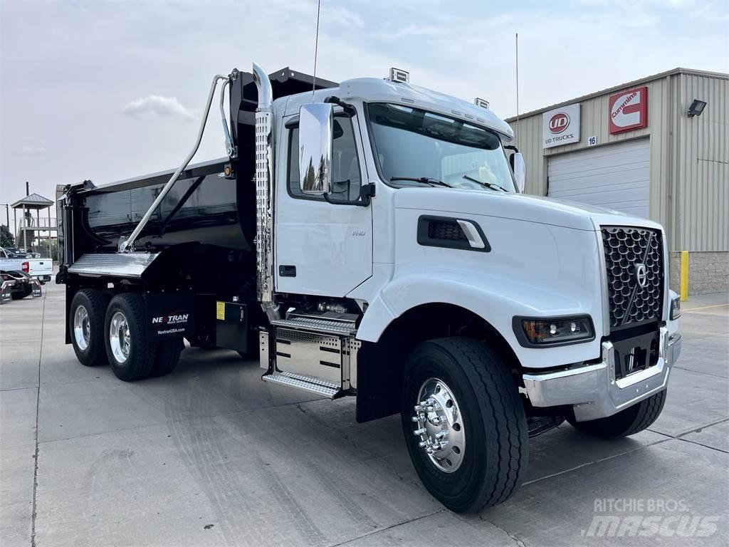 Volvo VHD64F300 Savivarčių priekabų vilkikai