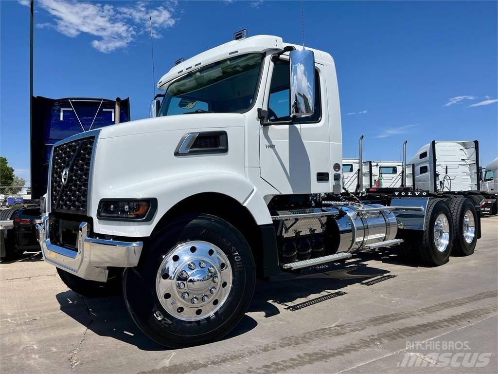 Volvo VHD64FT300 Naudoti vilkikai