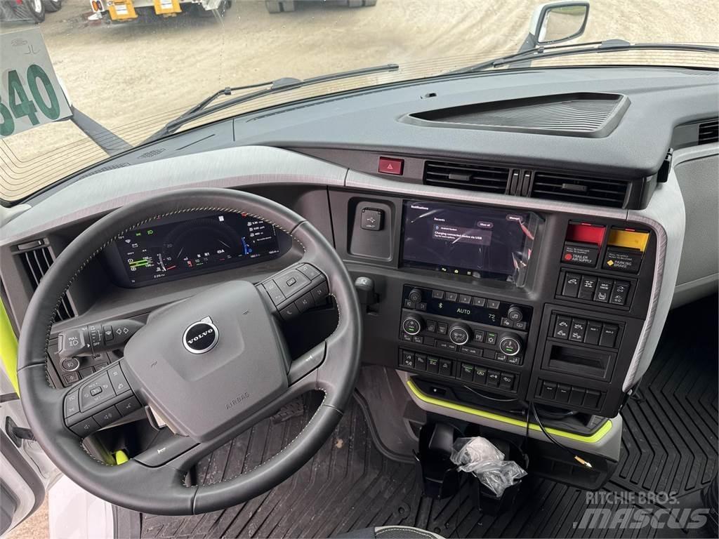 Volvo VNL64T860 Naudoti vilkikai