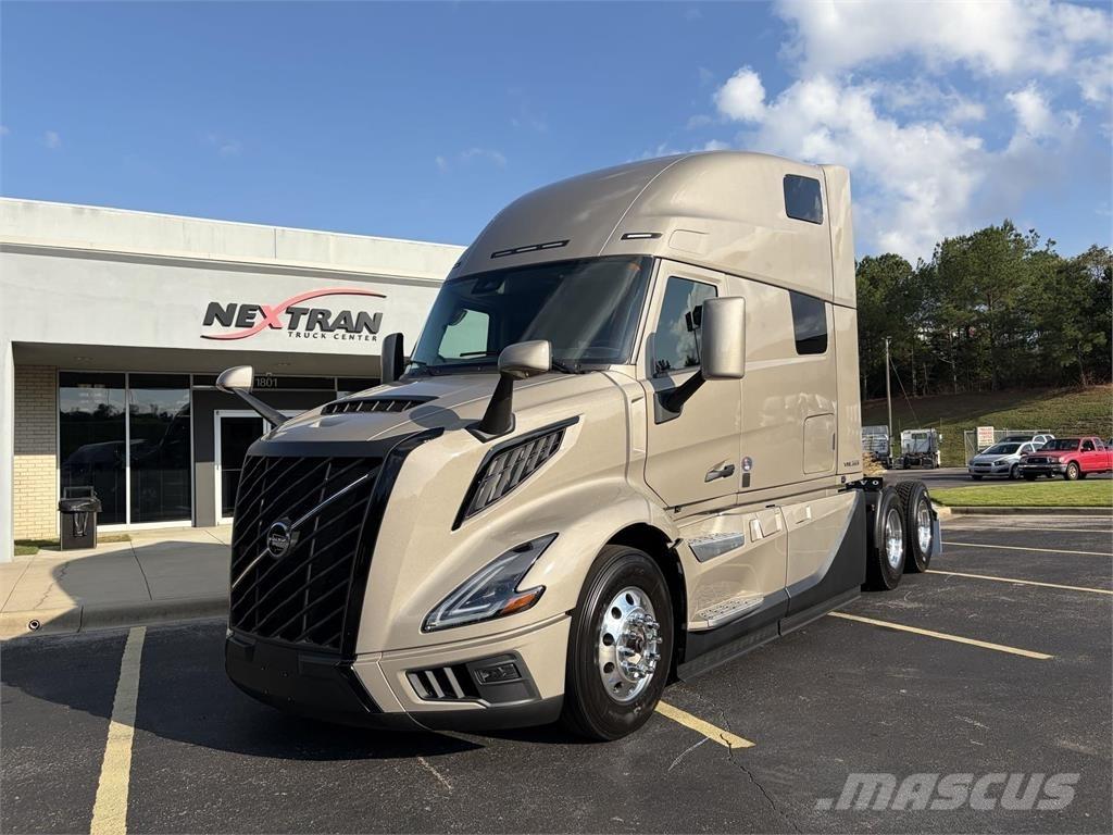 Volvo VNL64T860 Naudoti vilkikai