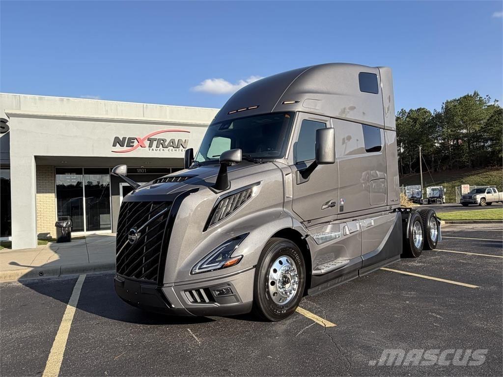 Volvo VNL64T860 Naudoti vilkikai