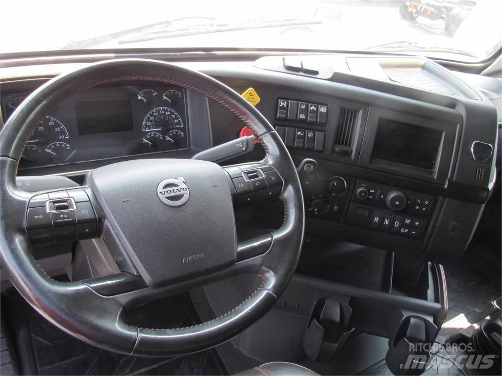 Volvo VNL860 Naudoti vilkikai