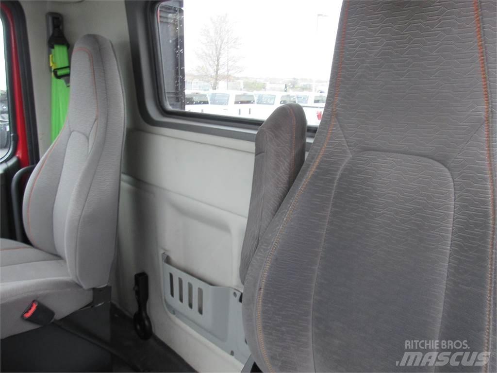 Volvo VNR64T300 Naudoti vilkikai