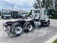 Volvo VNR64T300 Naudoti vilkikai