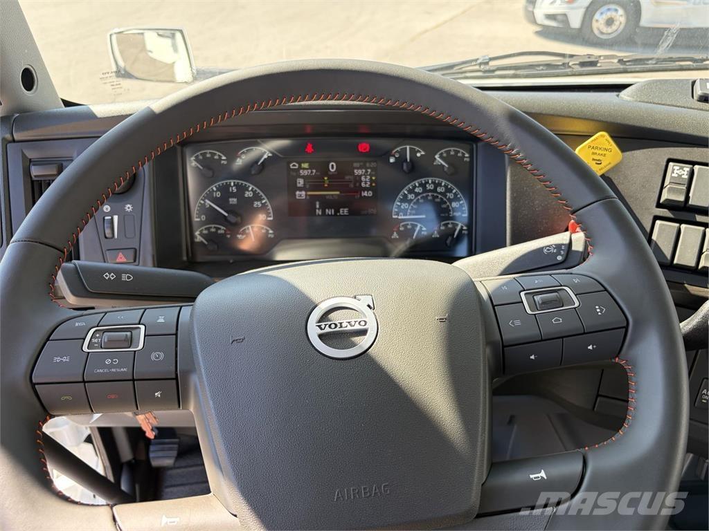 Volvo VNR64T300 Naudoti vilkikai