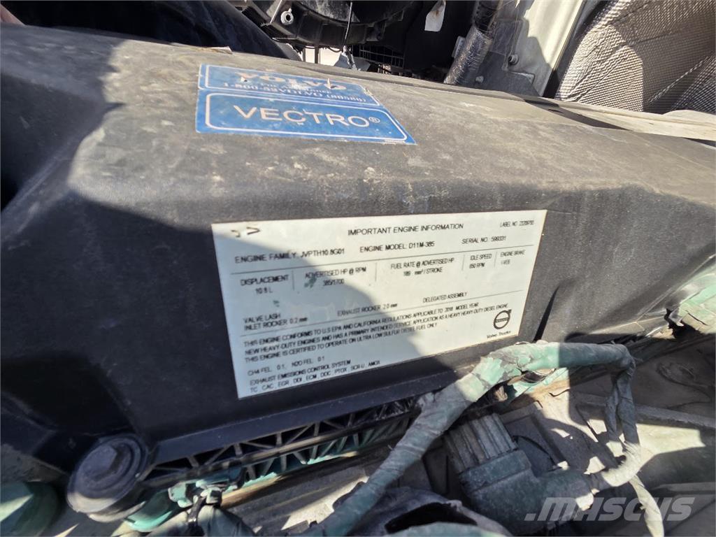 Volvo VNR64T300 Naudoti vilkikai