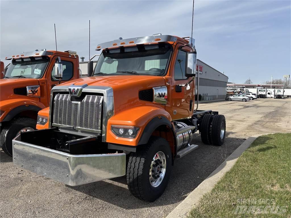 Western Star 47X Kita