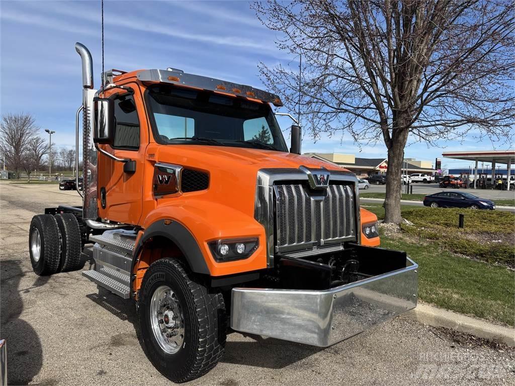 Western Star 47X Kita