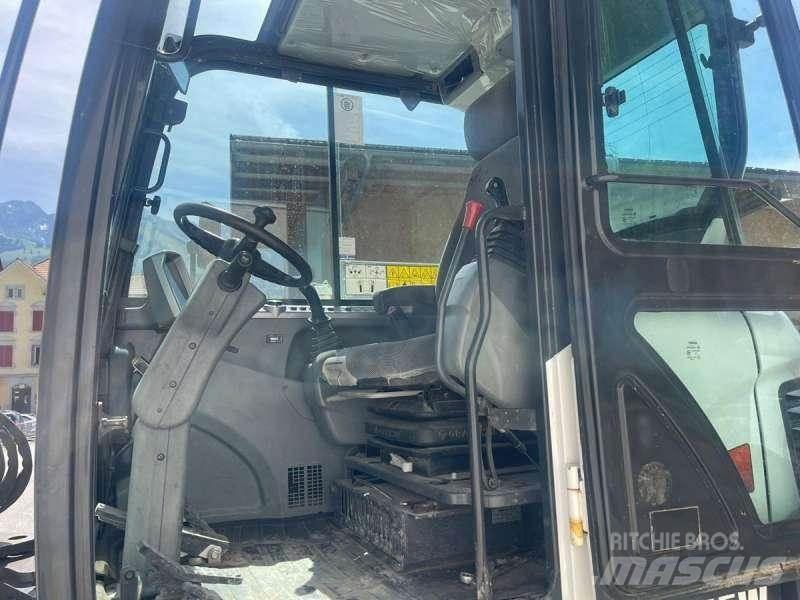 Bobcat E55W Ratiniai ekskavatoriai