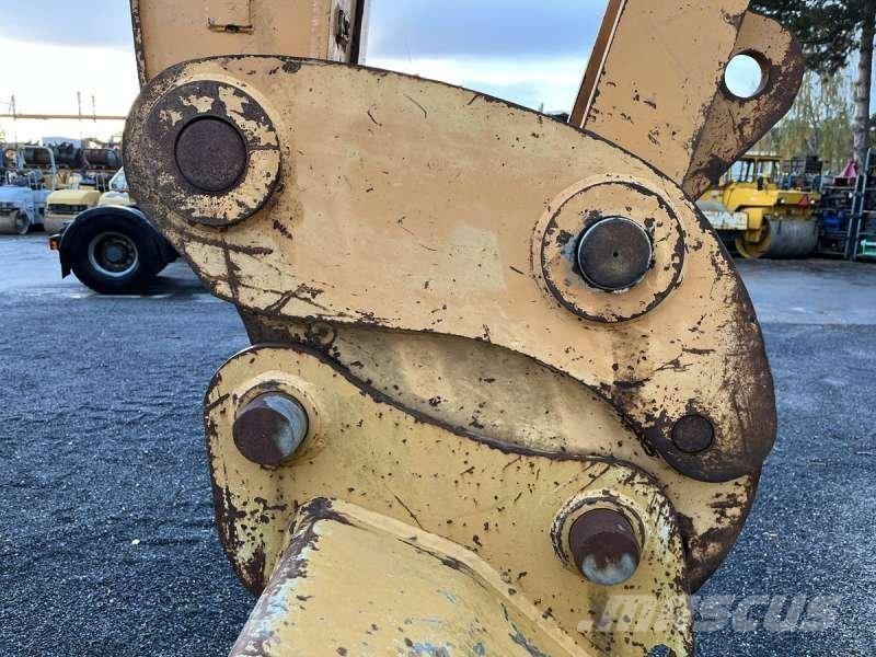 CASE WX185 Ratiniai ekskavatoriai