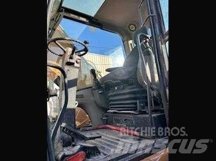 CASE WX210 Ratiniai ekskavatoriai