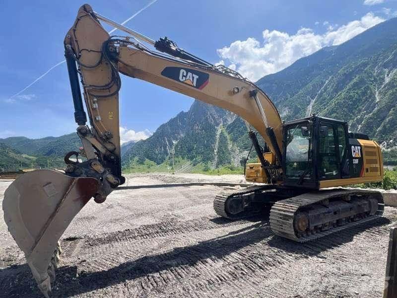 CAT 330F LN Vikšriniai ekskavatoriai
