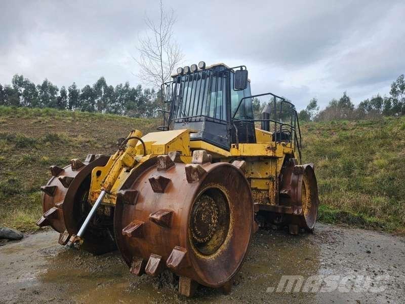 CAT 826GII Gruntiniai volai