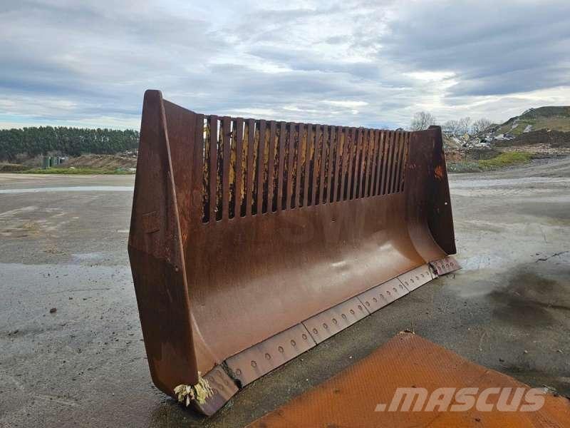 CAT 826GII Gruntiniai volai