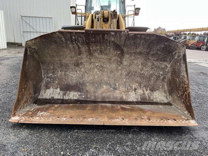 CAT 962G Naudoti ratiniai krautuvai