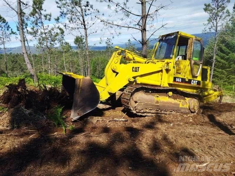 CAT 963 Vikšriniai krautuvai