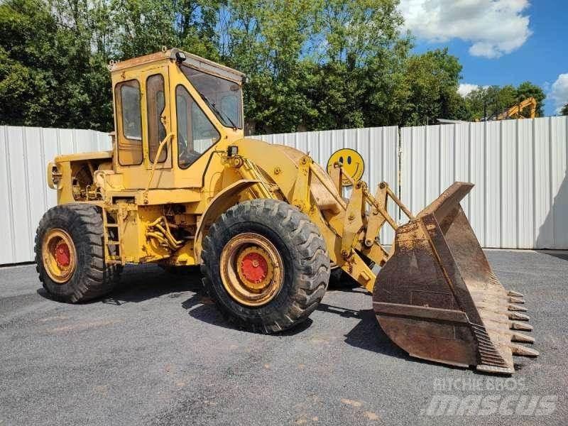 CAT 966C Naudoti ratiniai krautuvai
