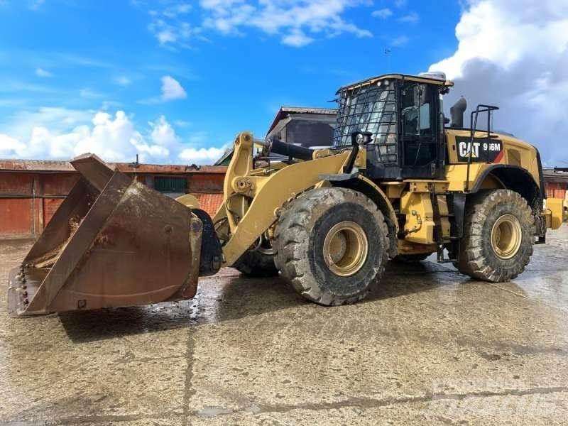 CAT 966M Naudoti ratiniai krautuvai
