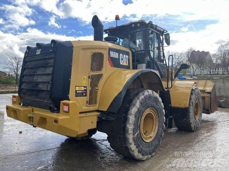 CAT 966M Naudoti ratiniai krautuvai