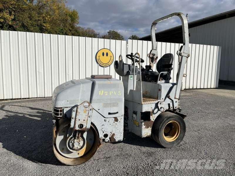 CAT CB225E Gruntiniai volai
