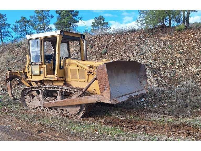 CAT D6D Vikšriniai buldozeriai