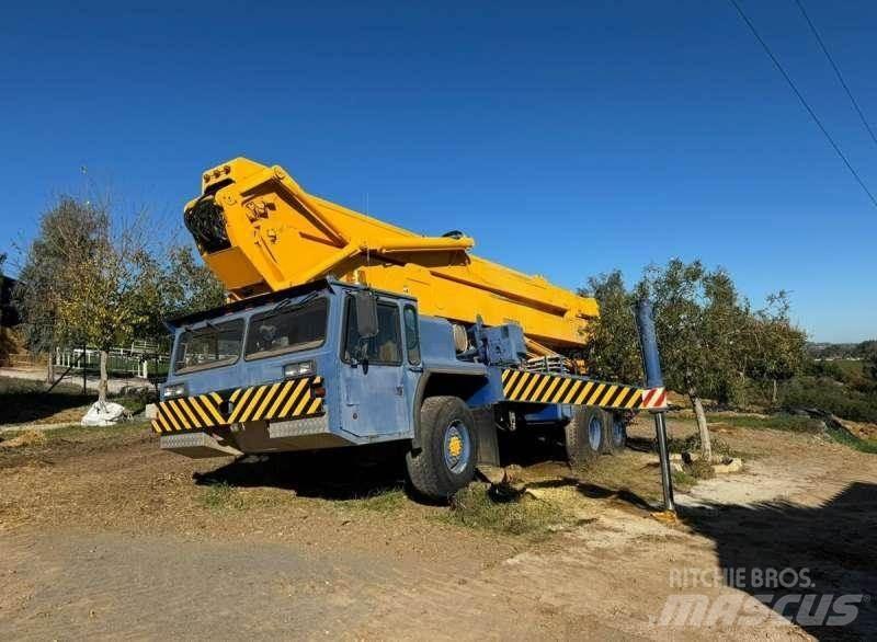Condor 125/S Visureigiai kranai