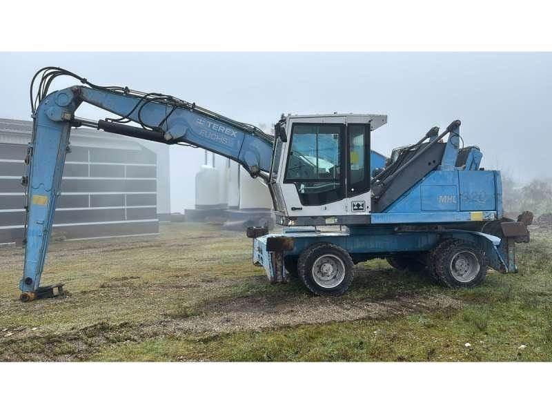 Fuchs MHL320 Atliekų / pramoniniai krautuvai