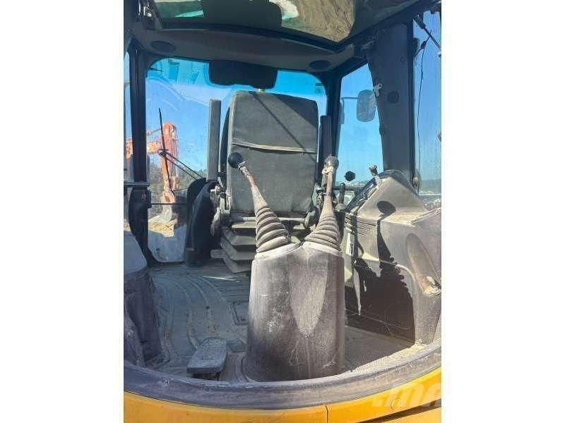 JCB 4CX Ekskavatoriniai krautuvai