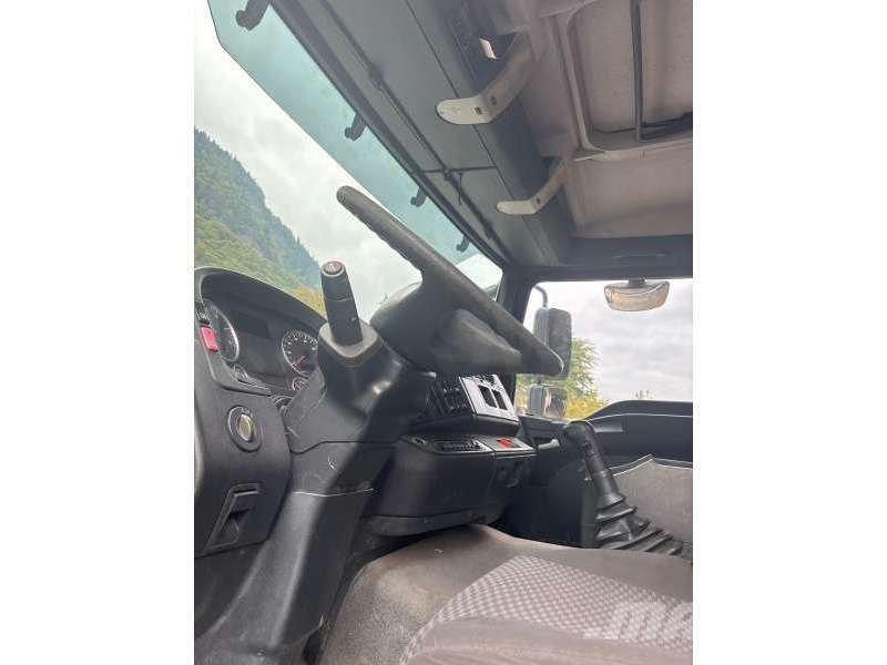 MAN 26/440 Savivarčių priekabų vilkikai