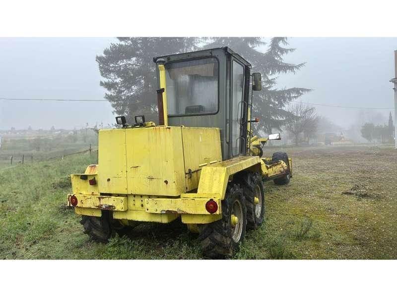 O&K F106A Greideriai
