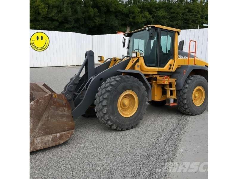 Volvo L110H Naudoti ratiniai krautuvai