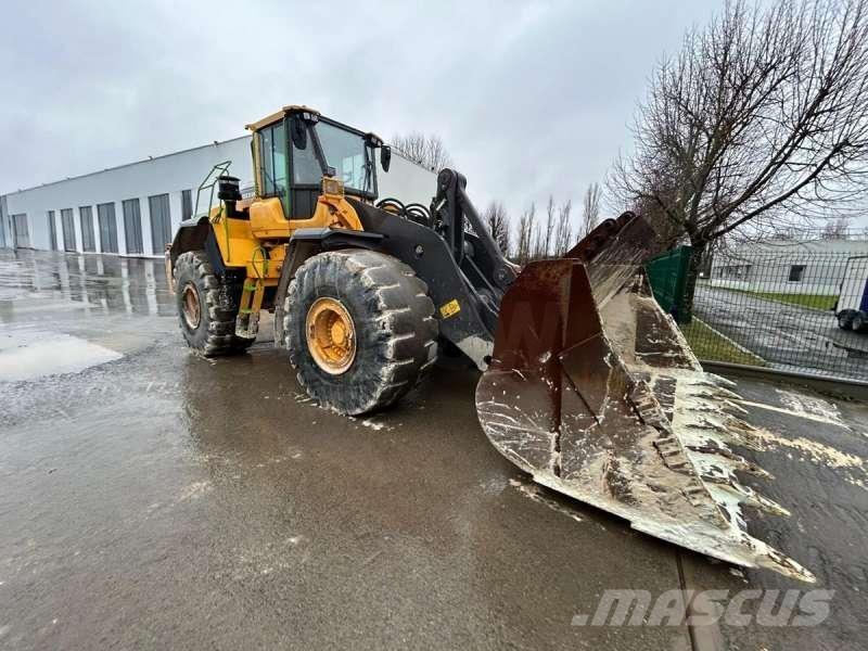 Volvo L220H Naudoti ratiniai krautuvai