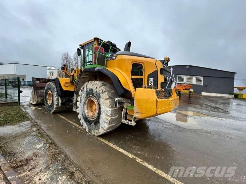 Volvo L220H Naudoti ratiniai krautuvai