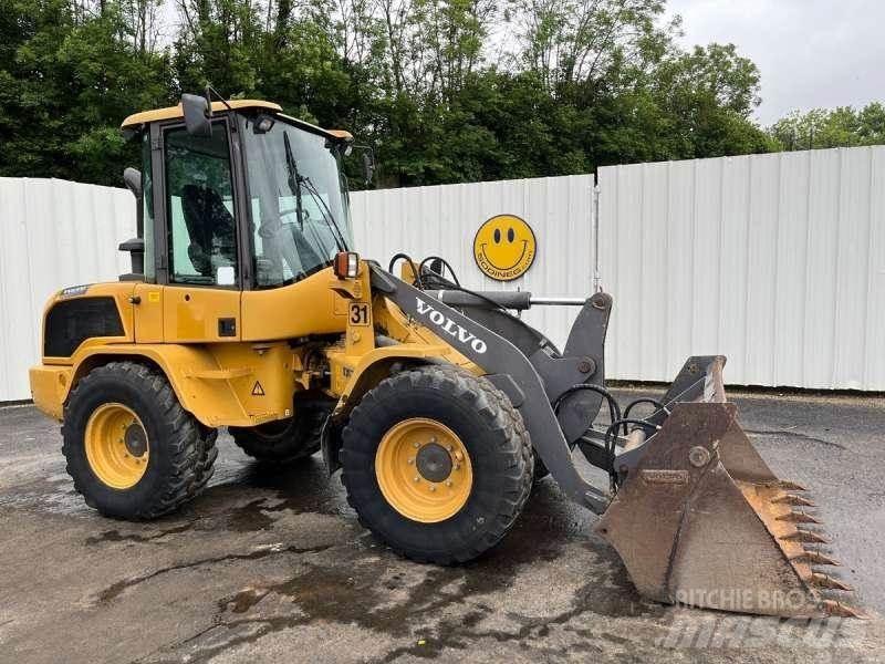 Volvo L30G Mini krautuvai
