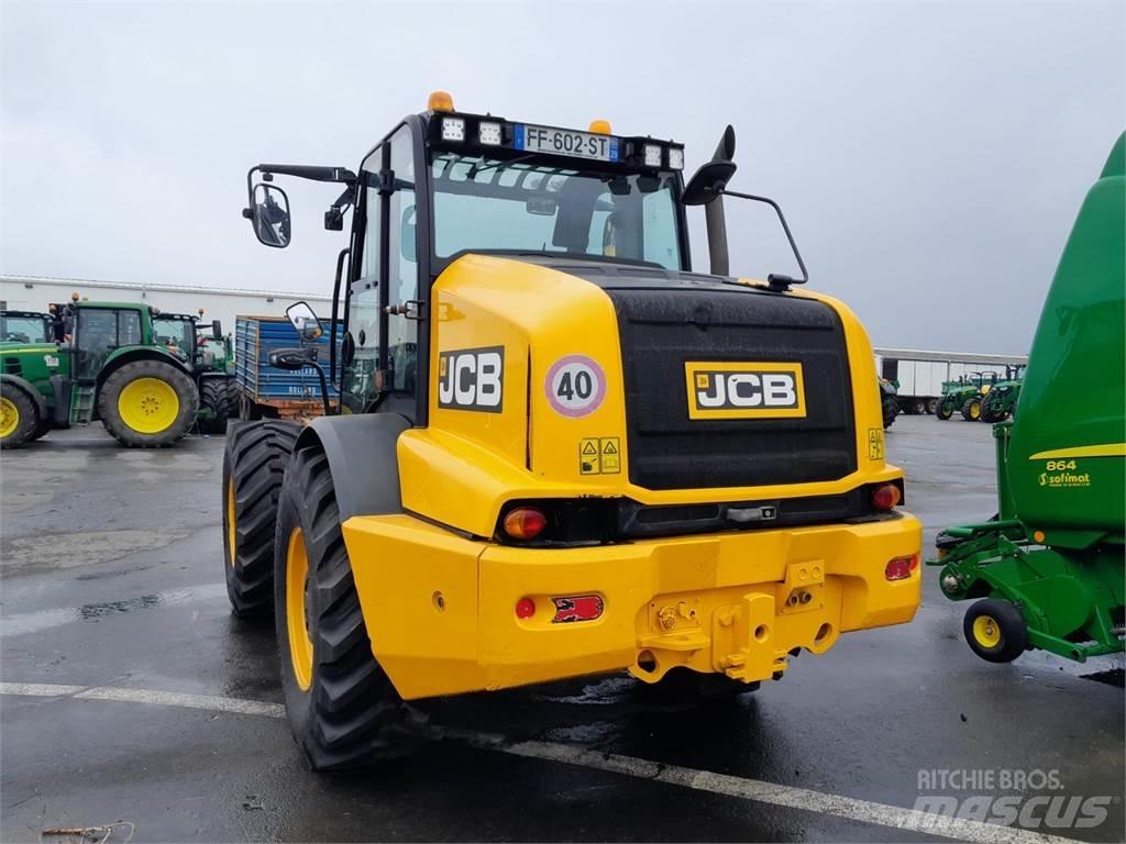 JCB TM420 Teleskopiniai krautuvai žemės ūkiui